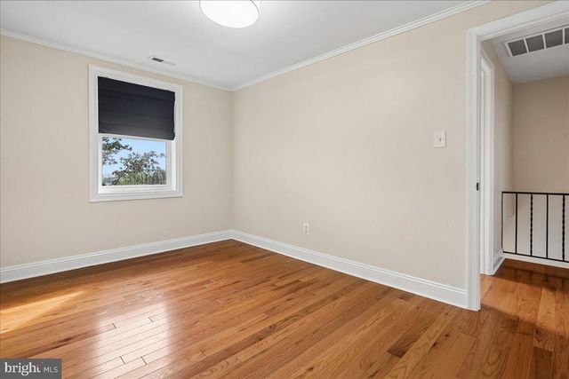 223 BURGESS AVE, Alexandria, VA 22305