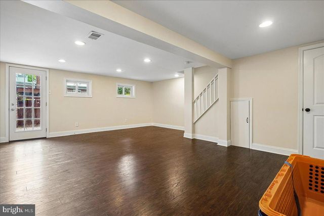 223 BURGESS AVE, Alexandria, VA 22305