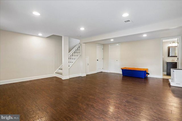 223 BURGESS AVE, Alexandria, VA 22305