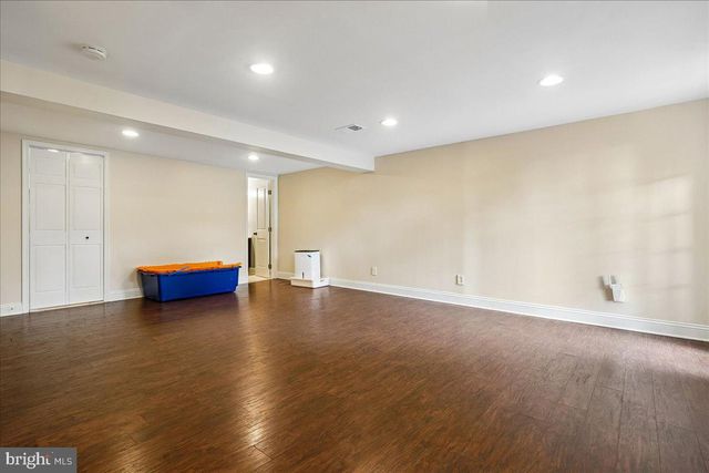223 BURGESS AVE, Alexandria, VA 22305