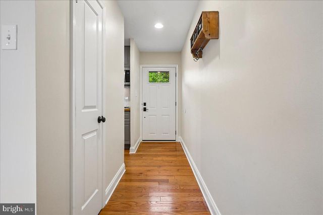 223 BURGESS AVE, Alexandria, VA 22305