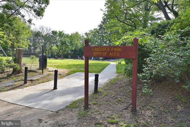 223 BURGESS AVE, Alexandria, VA 22305