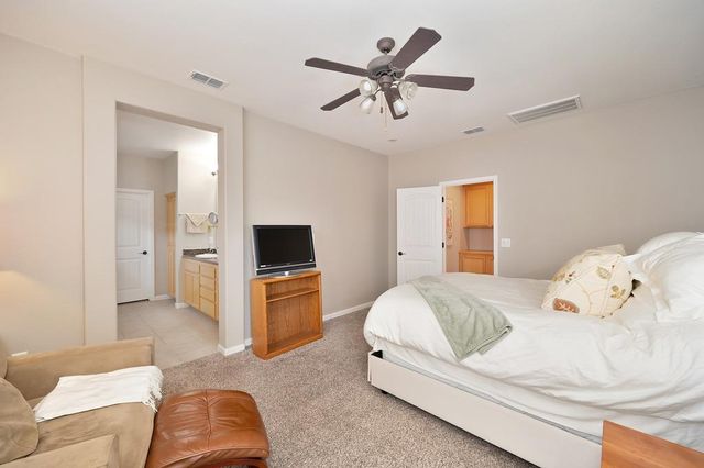 4133 Hovnanian Dr, Sacramento, CA 95834