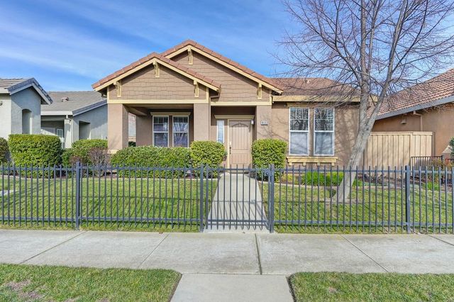 4133 Hovnanian Dr, Sacramento, CA 95834