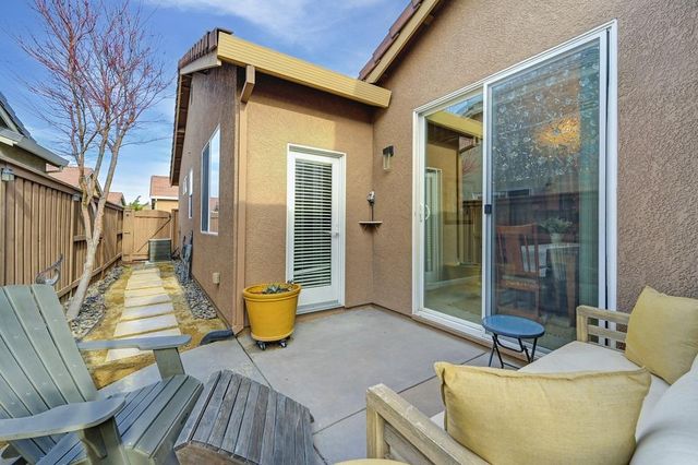 4133 Hovnanian Dr, Sacramento, CA 95834