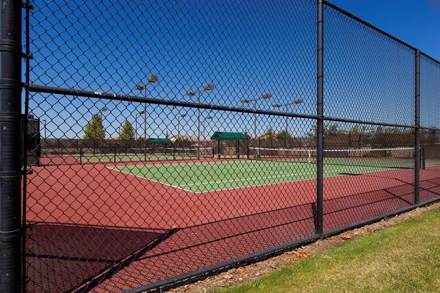 4133 Hovnanian Dr, Sacramento, CA 95834