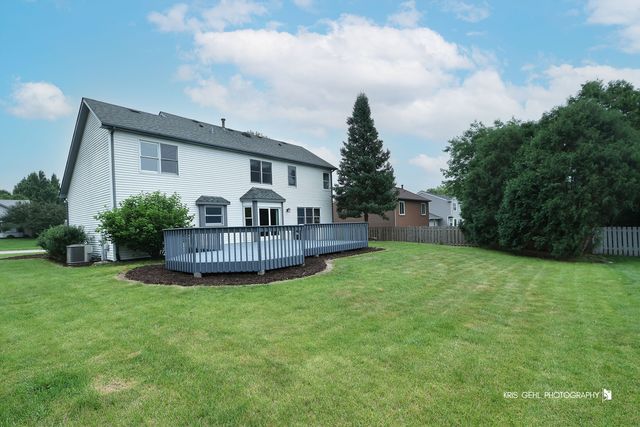 4713 Crystal Trail, Mchenry, IL 60050