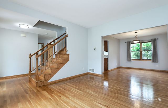 4713 Crystal Trail, Mchenry, IL 60050