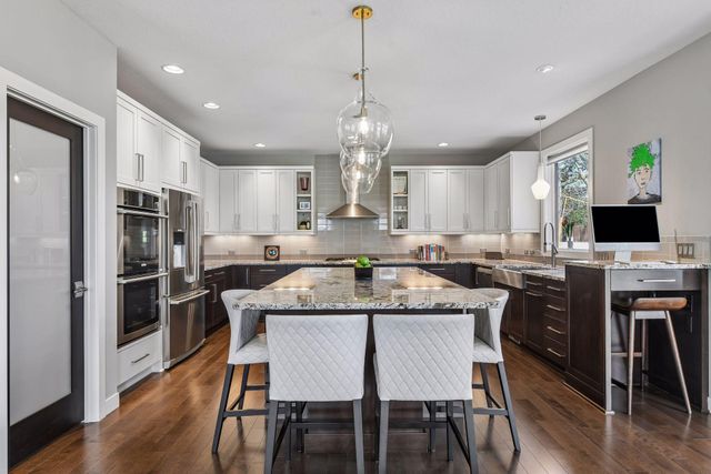 5615 Saint Andrews Avenue, Edina, MN 55424