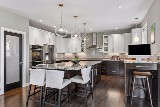 5615 Saint Andrews Avenue, Edina, MN 55424