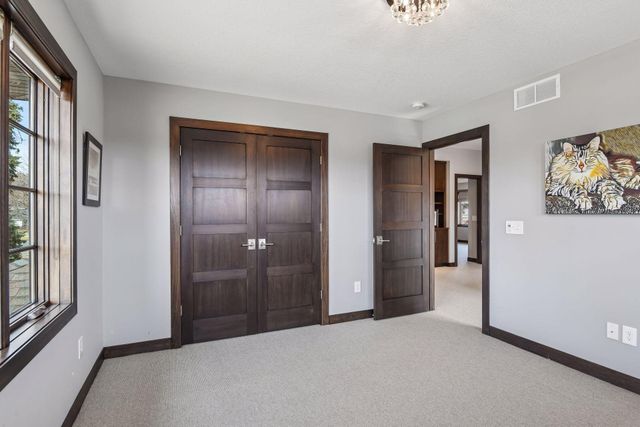 5615 Saint Andrews Avenue, Edina, MN 55424