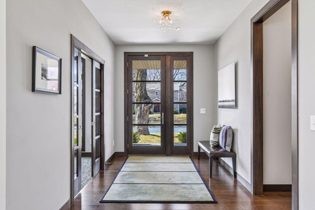 5615 Saint Andrews Avenue, Edina, MN 55424