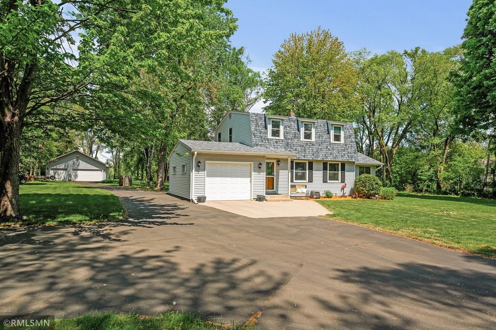 11228 10th Street N, Lake Elmo, MN 55042