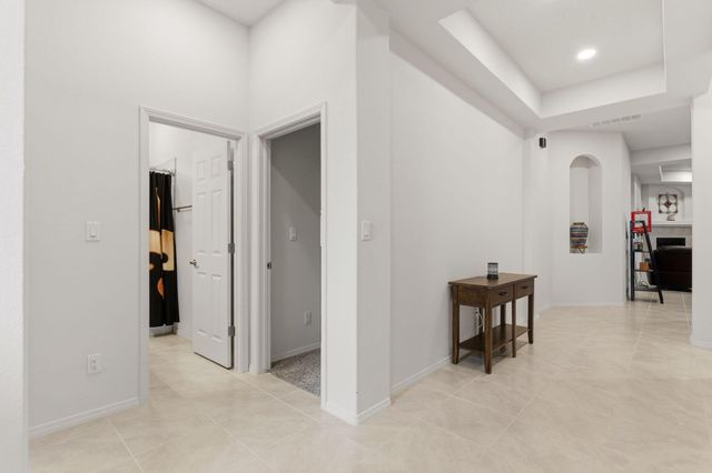 2562 Camino Plata Loop NE, Rio Rancho, NM 87144