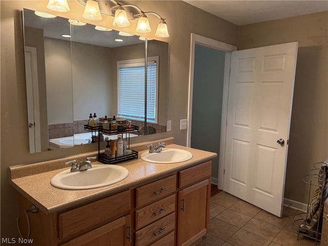 12787 State Route 45, Lisbon, OH 44432