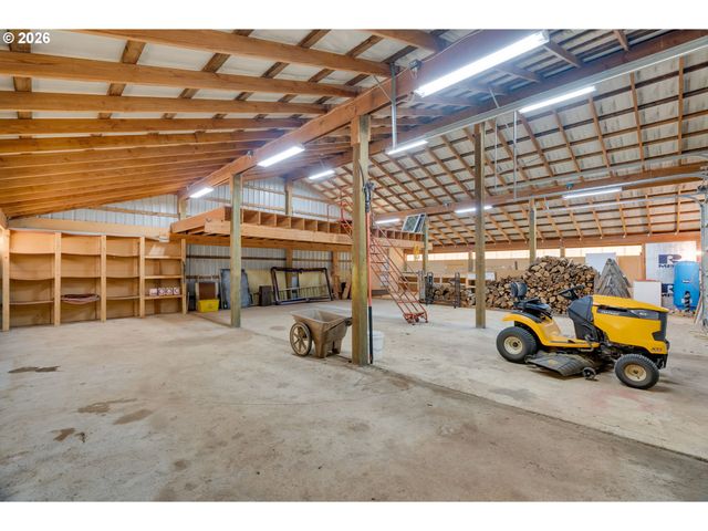 13358 S CARUS Rd, Oregon City, OR 97045