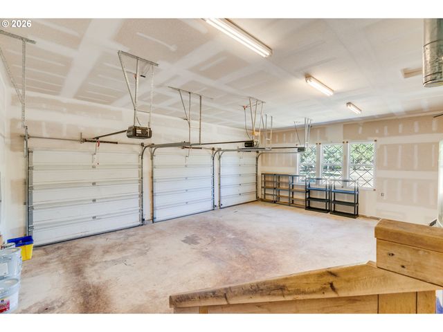 13358 S CARUS Rd, Oregon City, OR 97045