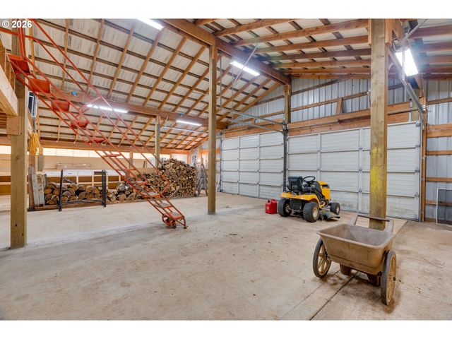 13358 S CARUS Rd, Oregon City, OR 97045