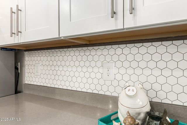 18522 W THISTLE LANDING Drive, Goodyear, AZ 85338