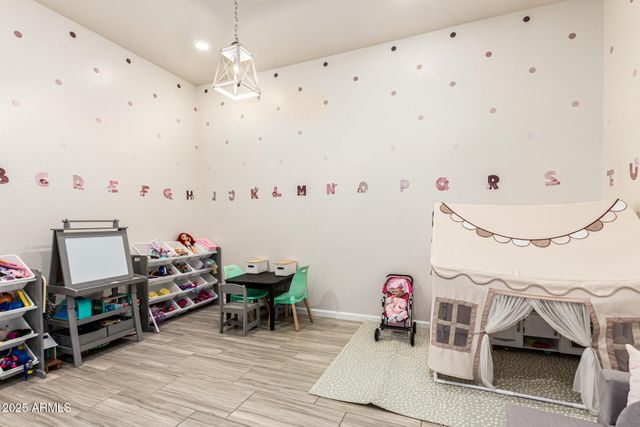 18522 W THISTLE LANDING Drive, Goodyear, AZ 85338