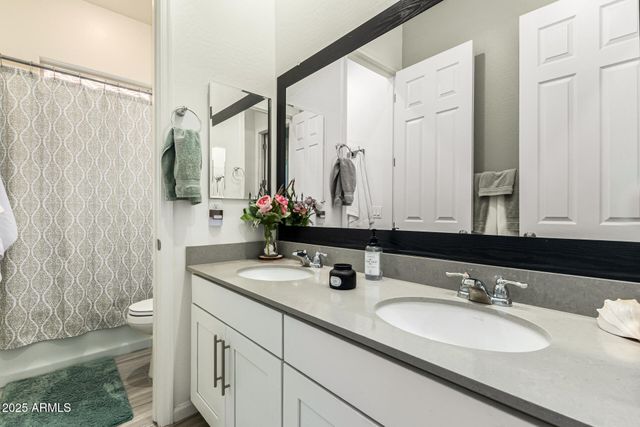 18522 W THISTLE LANDING Drive, Goodyear, AZ 85338