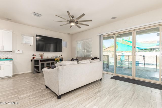 18522 W THISTLE LANDING Drive, Goodyear, AZ 85338