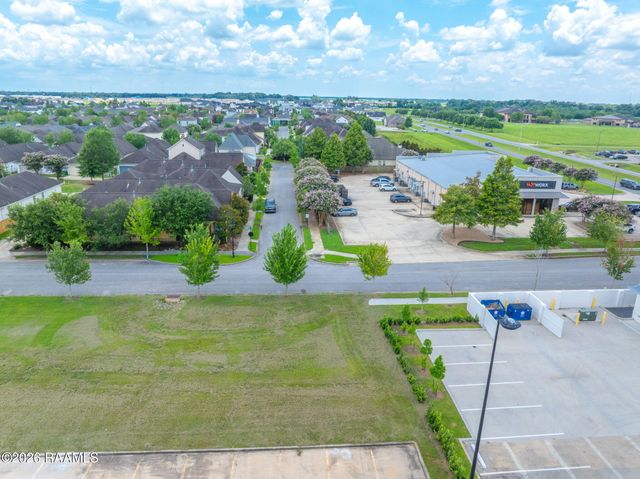 133 Stonehurst Drive, Youngsville, LA 70592