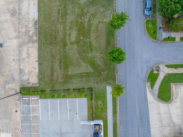 133 Stonehurst Drive, Youngsville, LA 70592