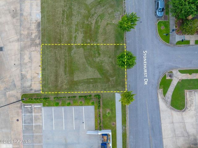 133 Stonehurst Drive, Youngsville, LA 70592