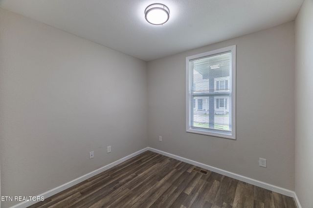 105 S Price St, Sweetwater, TN 37874