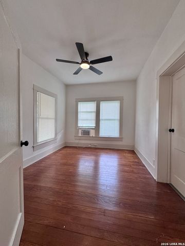 830 TEXAS AVE, San Antonio, TX 78201