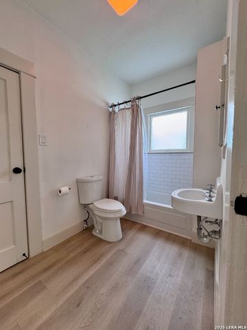 830 TEXAS AVE, San Antonio, TX 78201