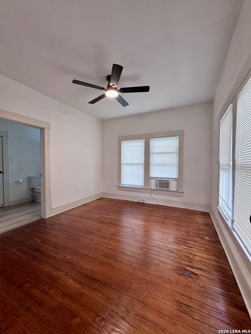 830 TEXAS AVE, San Antonio, TX 78201