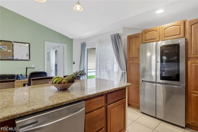 2302 SW 27th TER, Cape Coral, FL 33914