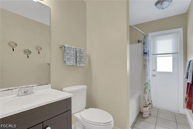 2302 SW 27th TER, Cape Coral, FL 33914