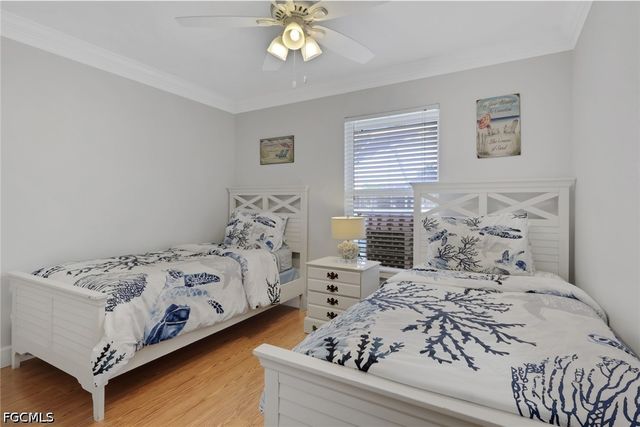 2302 SW 27th TER, Cape Coral, FL 33914