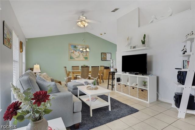 2302 SW 27th TER, Cape Coral, FL 33914