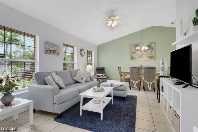 2302 SW 27th TER, Cape Coral, FL 33914