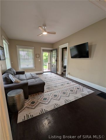 112 E Harrison Avenue, Clarksville, IN 47129