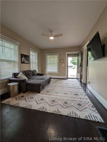 112 E Harrison Avenue, Clarksville, IN 47129