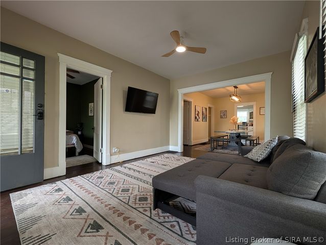 112 E Harrison Avenue, Clarksville, IN 47129