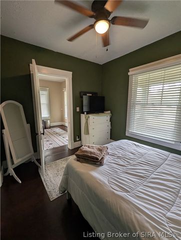 112 E Harrison Avenue, Clarksville, IN 47129