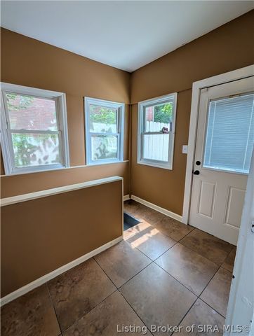112 E Harrison Avenue, Clarksville, IN 47129