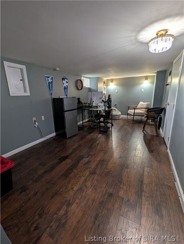 112 E Harrison Avenue, Clarksville, IN 47129