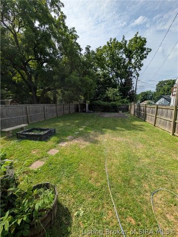 112 E Harrison Avenue, Clarksville, IN 47129