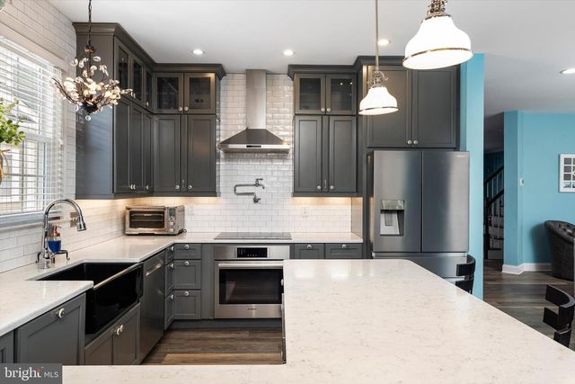 1233 PARK ST, Robbinsville, NJ 08691