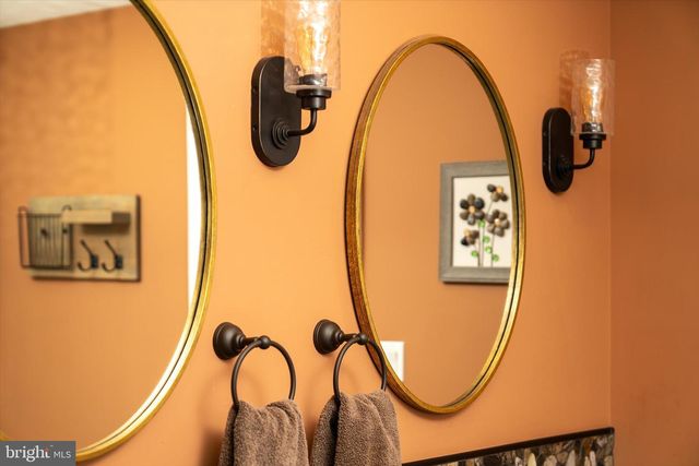 1233 PARK ST, Robbinsville, NJ 08691