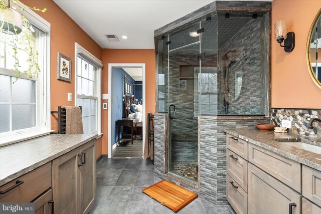 1233 PARK ST, Robbinsville, NJ 08691