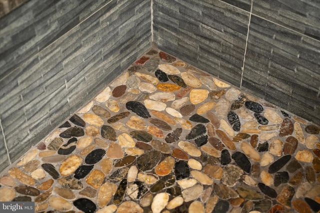 1233 PARK ST, Robbinsville, NJ 08691