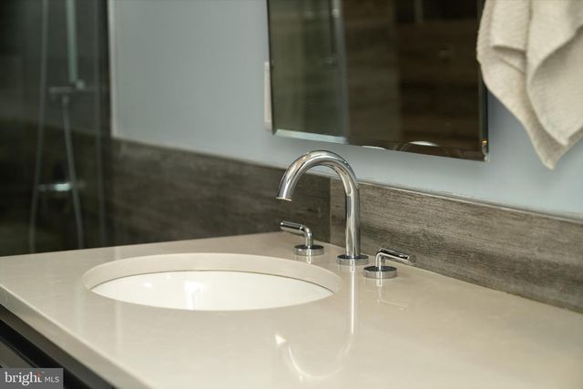 1233 PARK ST, Robbinsville, NJ 08691